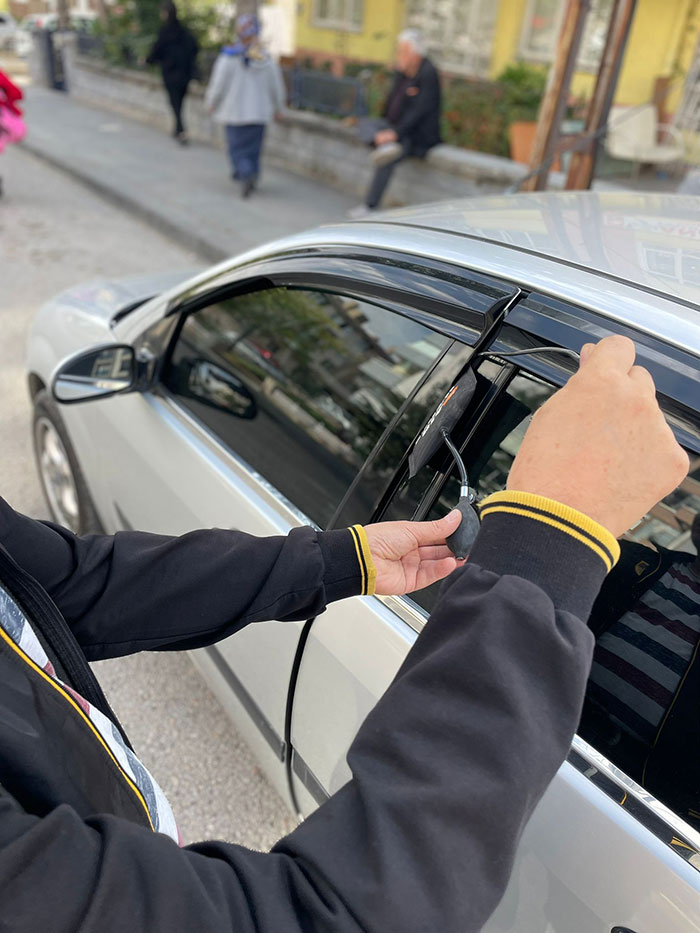 Tepebaşı Oto Kilitçisi